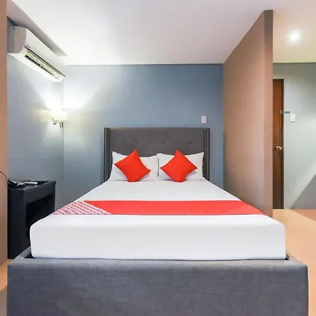 Oyo 111 The Chipper Hotel